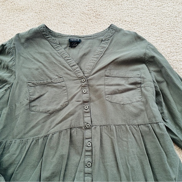 Olive Hi-Low Long Sleeve Top - Picture 3 of 4